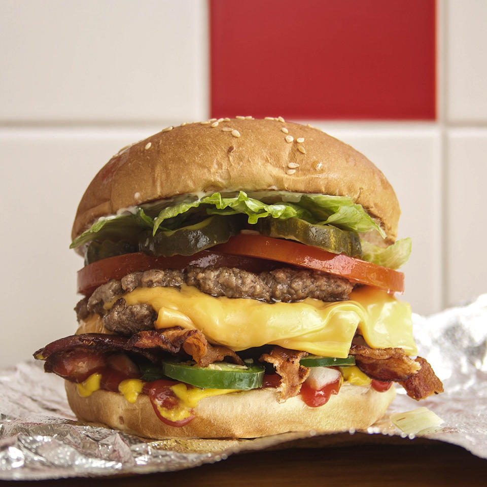 🍔 THE HAMBURGER BUCKET LIST Five Guys Burger RECETTES ASSELIN